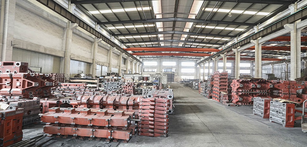 Malzemede bazı metal parçacıklar varsa, enjeksiyon makinesi parçalarına zarar verir mi?